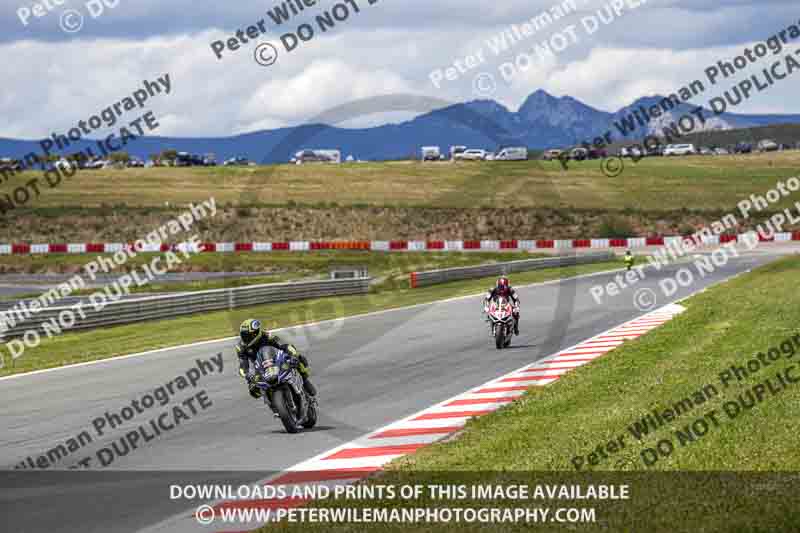 cadwell no limits trackday;cadwell park;cadwell park photographs;cadwell trackday photographs;enduro digital images;event digital images;eventdigitalimages;navarra;no limits trackdays;peter wileman photography;racing digital images;trackday digital images;trackday photos